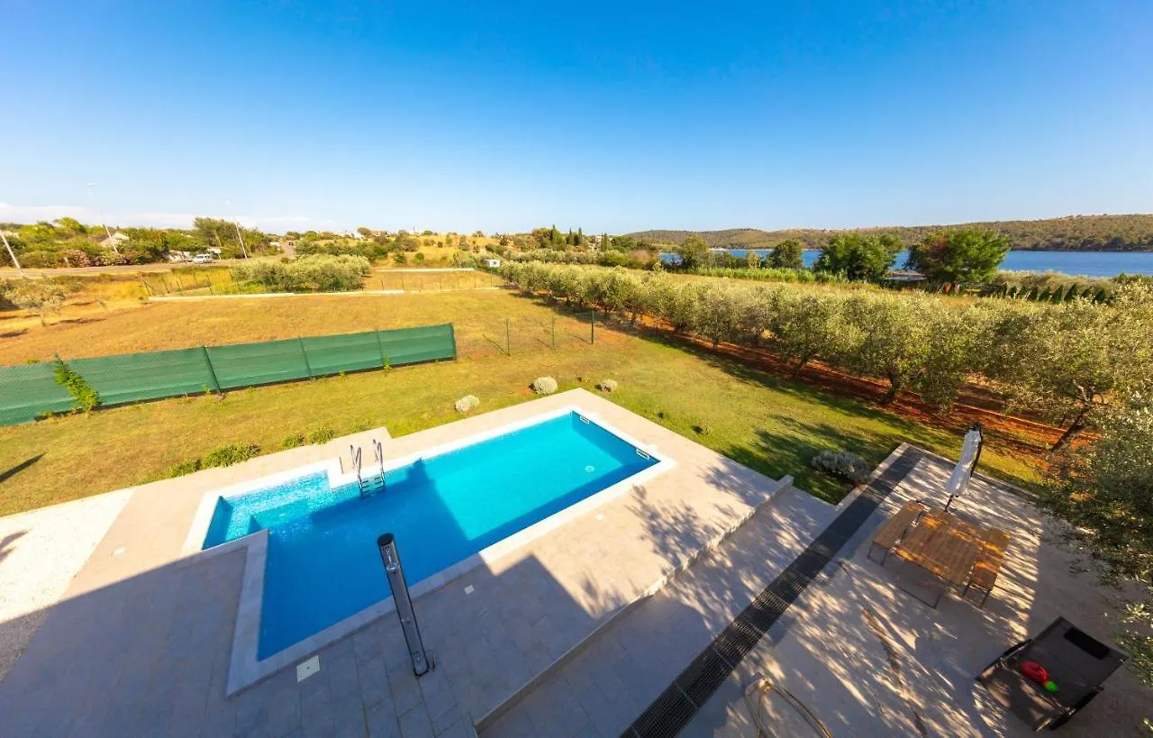 Holiday House Fontanele Pula