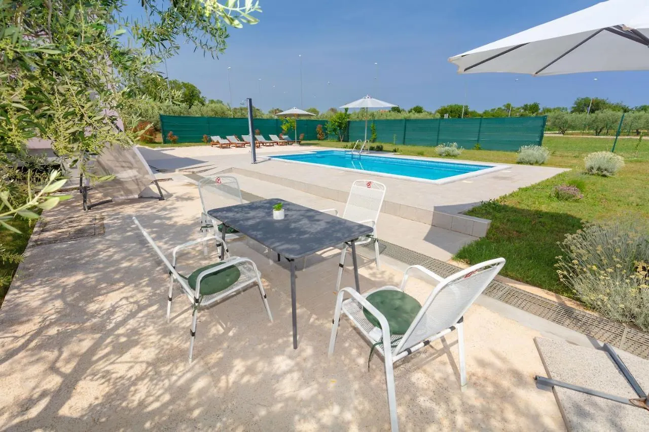 Vakantiehuis Holiday House Fontanele Pula