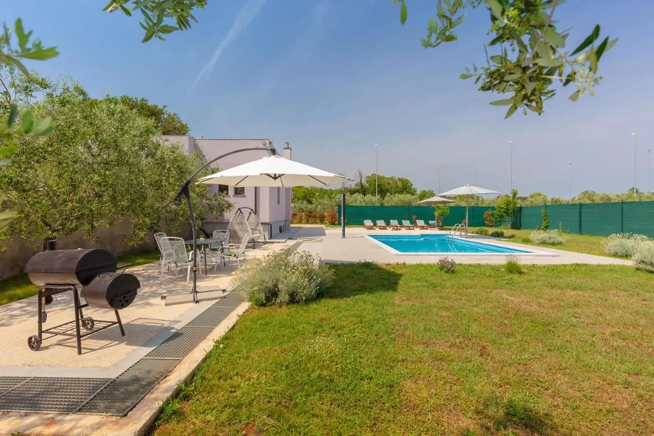Holiday House Fontanele Pula Vakantiehuis