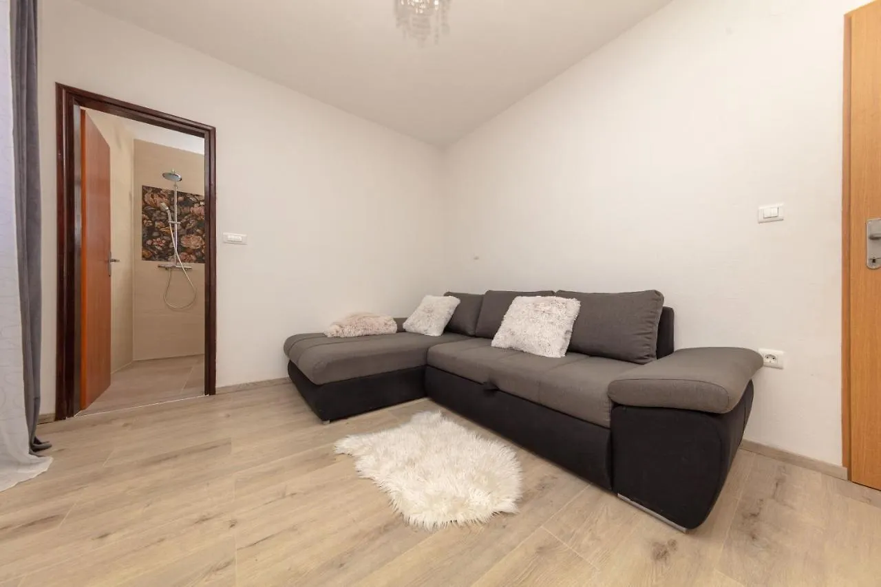 Holiday House Fontanele Pula