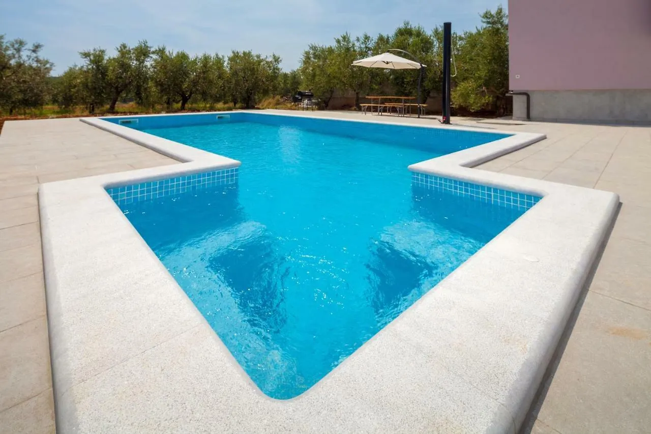 Holiday House Fontanele Pula Vakantiehuis