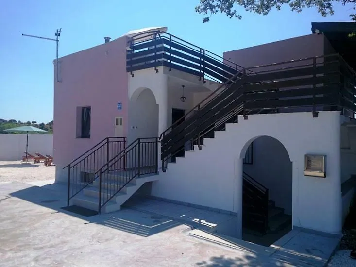 Holiday House Fontanele Pula Vakantiehuis