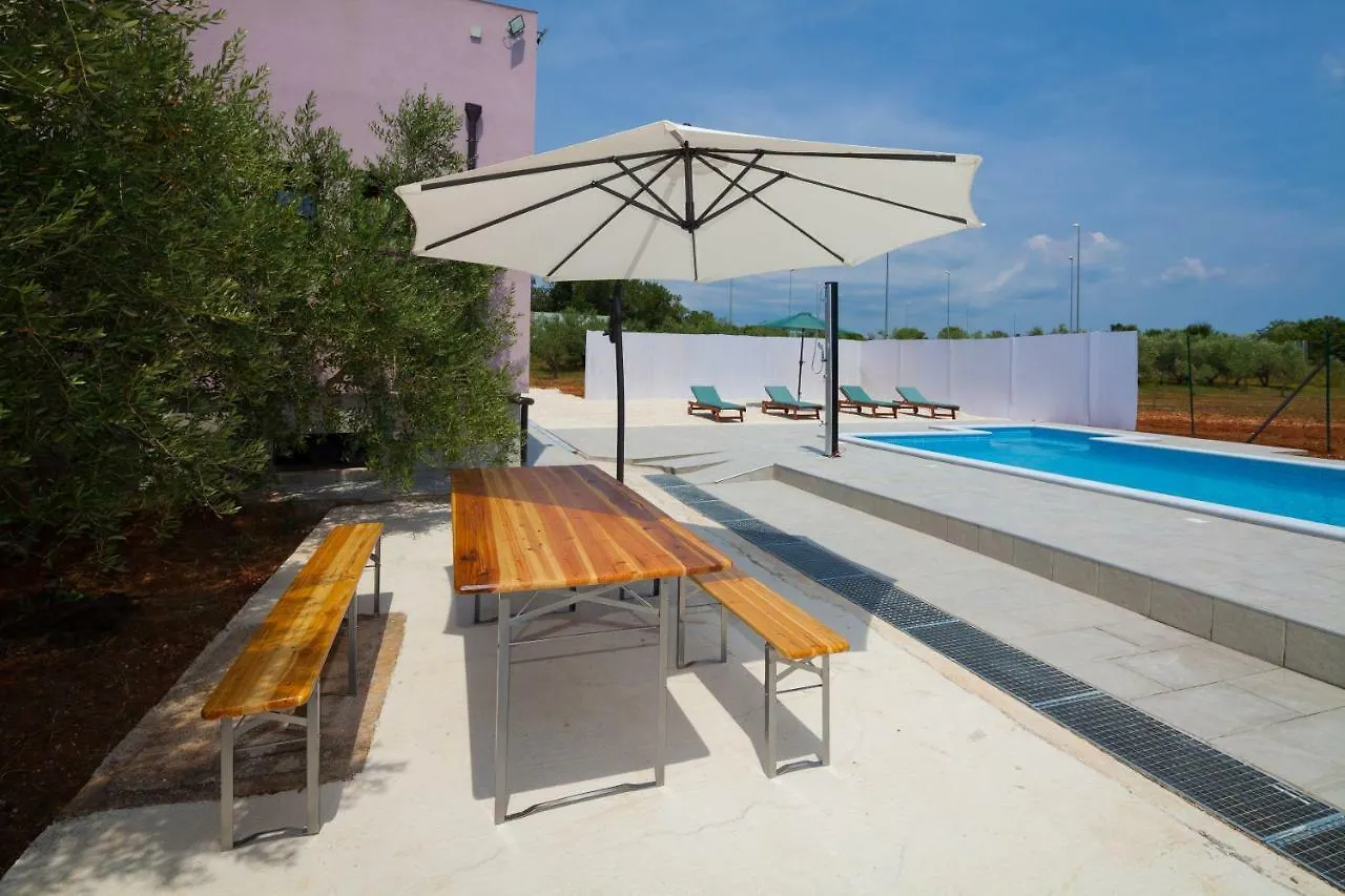Holiday House Fontanele Pula Vakantiehuis